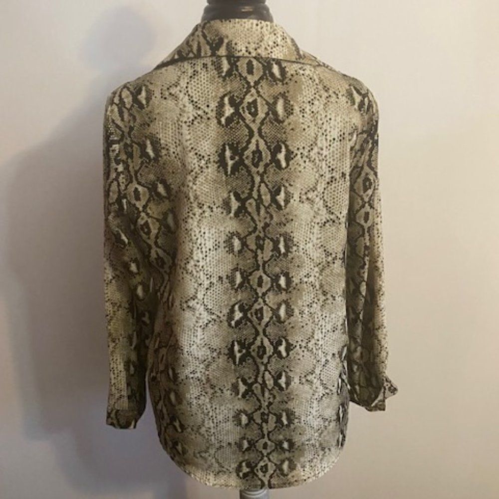 IVIVI Snakeskin print button down blouse, size L - Picture 2 of 3